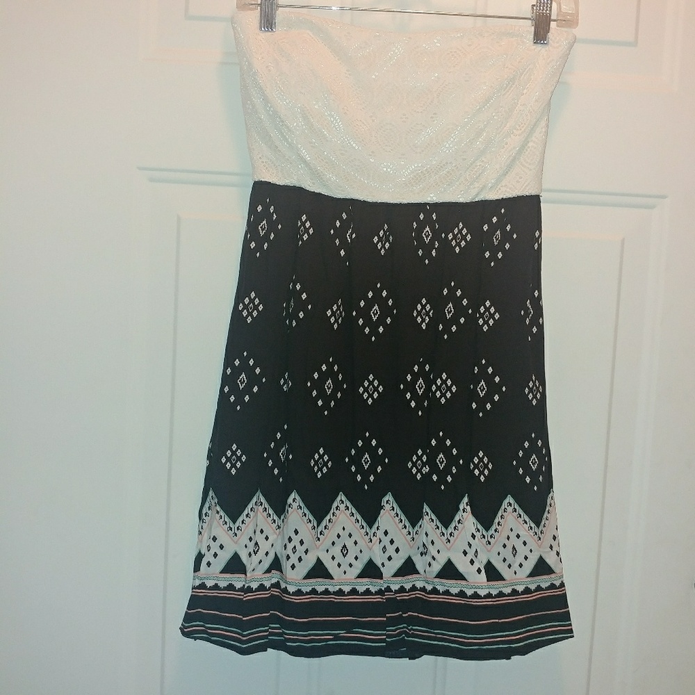 SFS • NWT •  Empyre • White Aztec Print Strapless Srrappy Back Dress Large Black - Picture 5 of 8